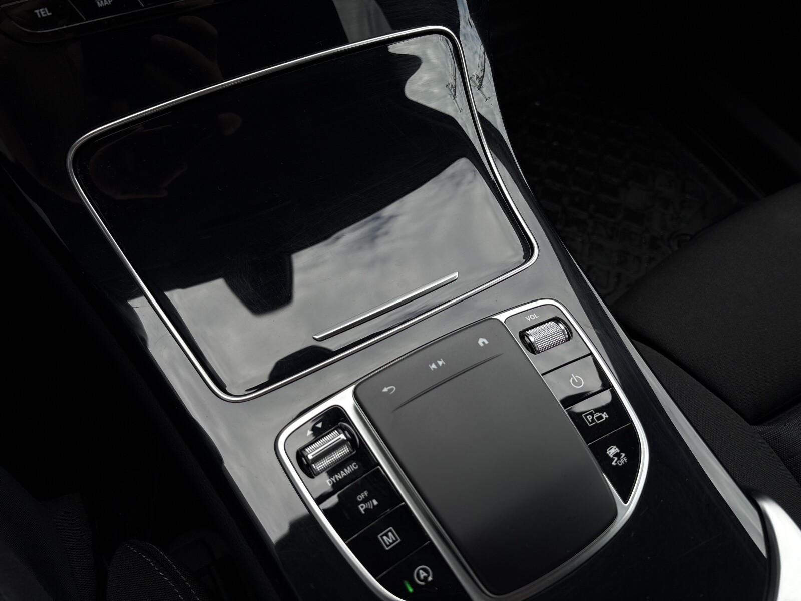 Mercedes-Benz GLC 220 - zdjęcie 18