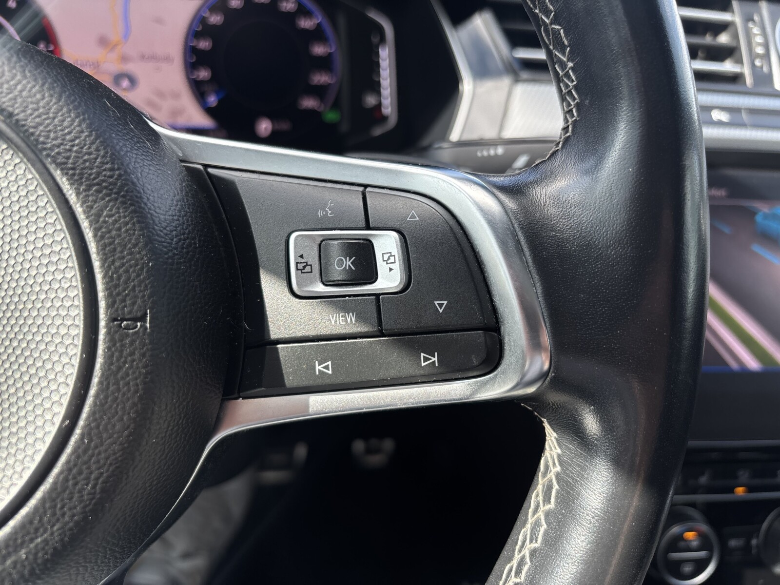 Volkswagen Arteon - zdjęcie 15