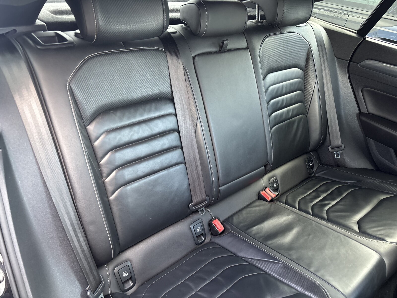 Volkswagen Arteon - zdjęcie 36