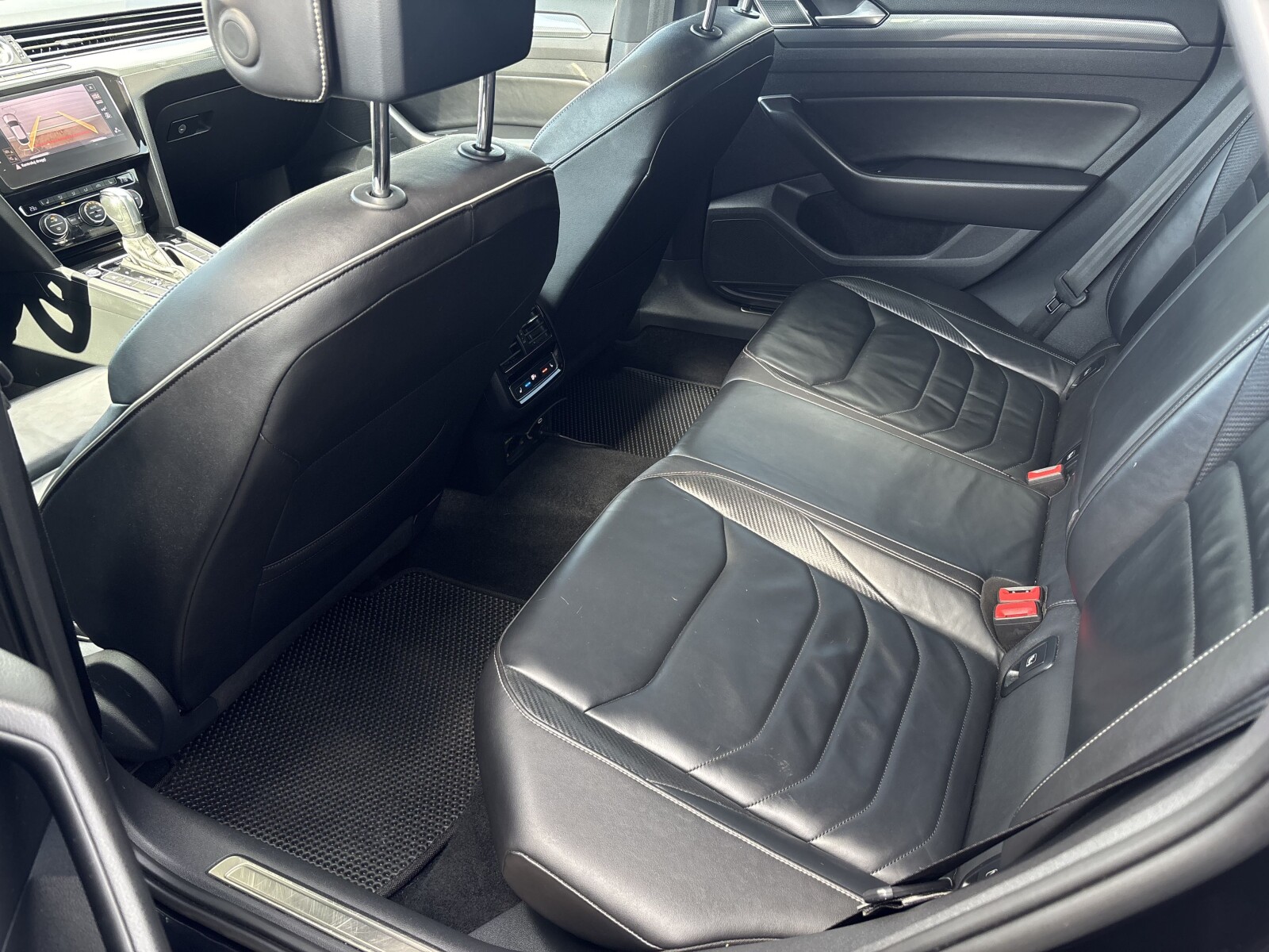 Volkswagen Arteon - zdjęcie 30
