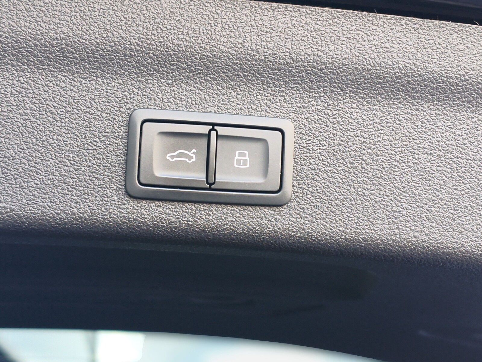 Audi A6 Avant - zdjęcie 25