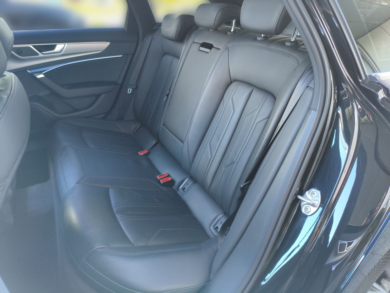 Audi A6 Avant - zdjęcie 12