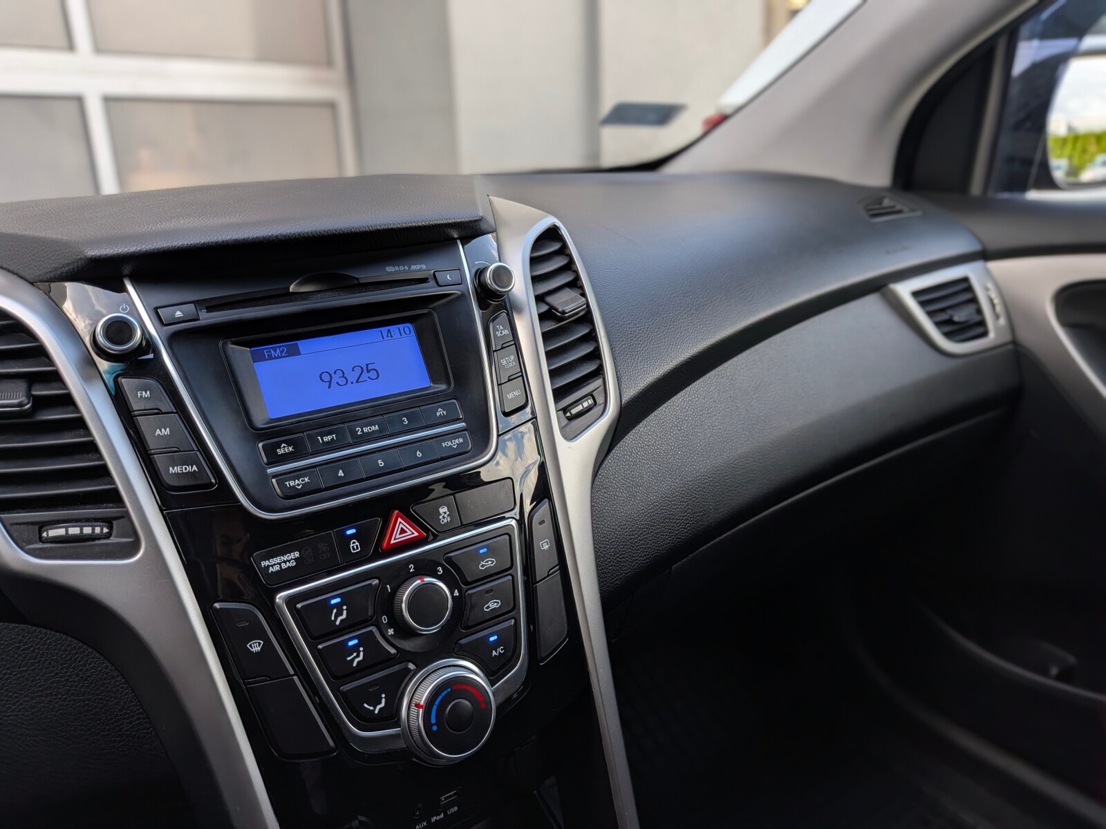 Hyundai i30 - zdjęcie 24