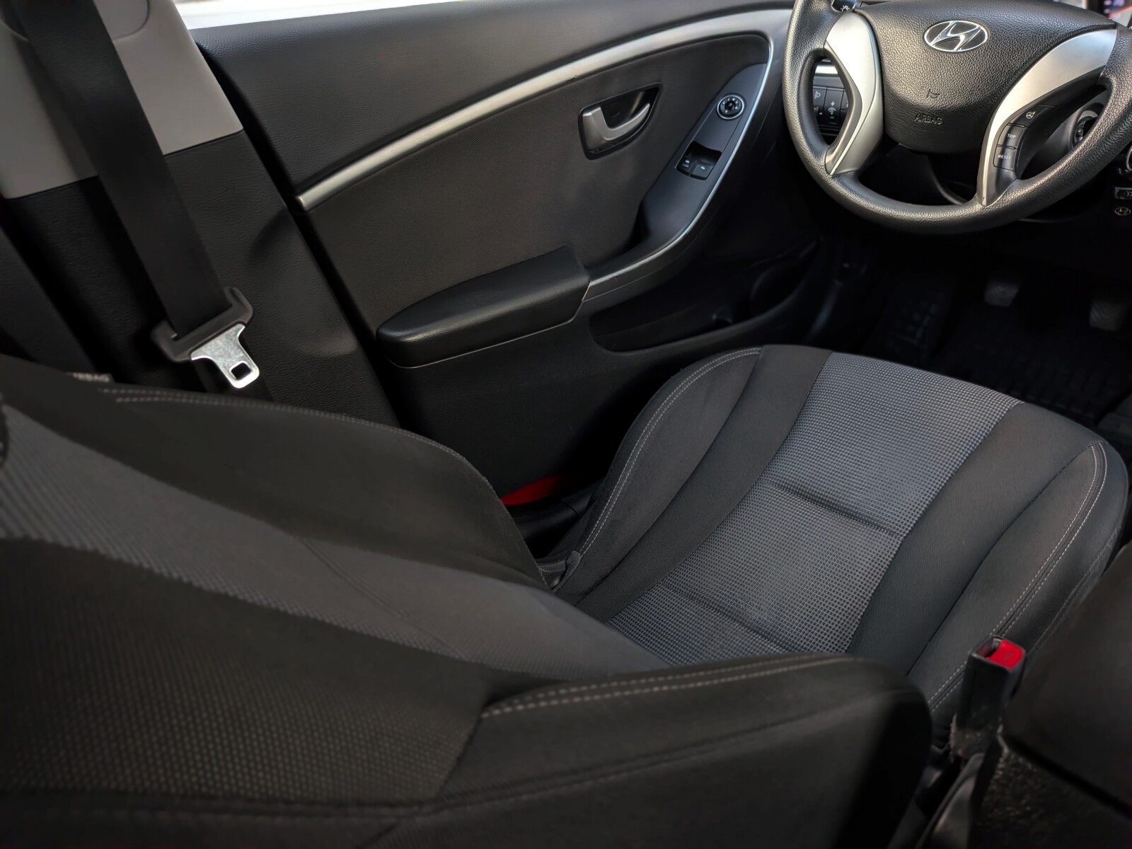 Hyundai i30 - zdjęcie 11