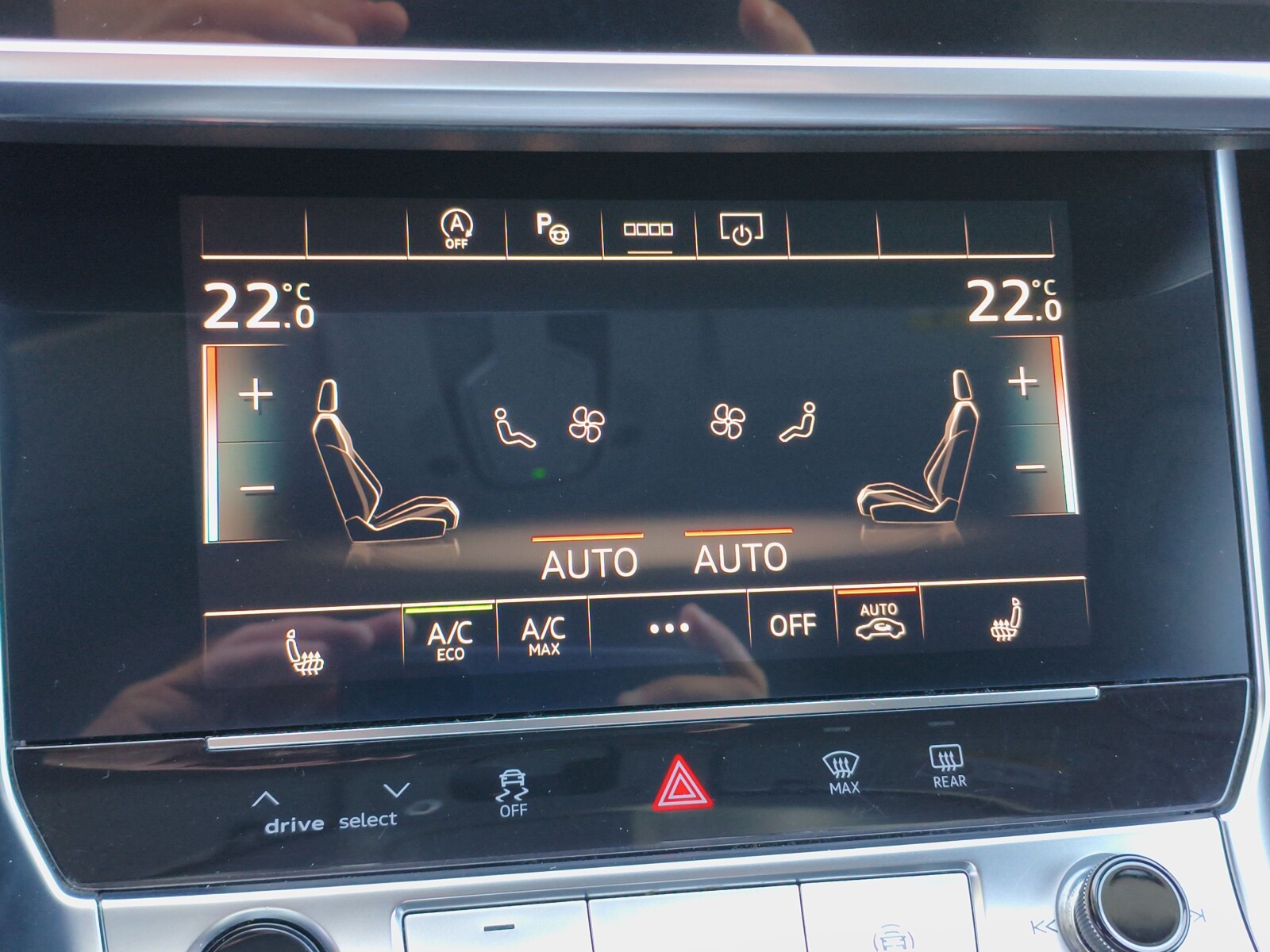 Audi A6 Avant - zdjęcie 19