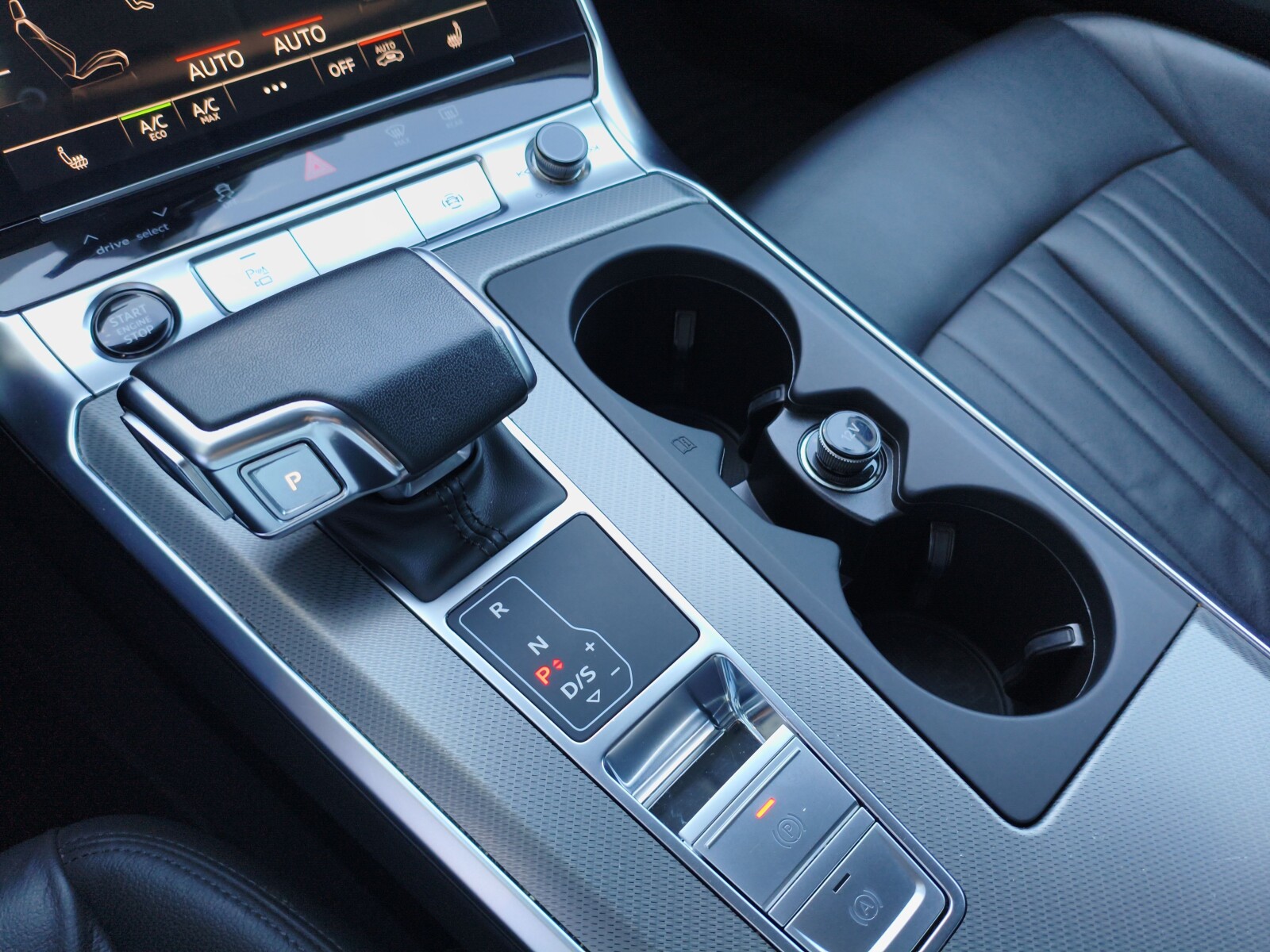 Audi A6 Avant - zdjęcie 20