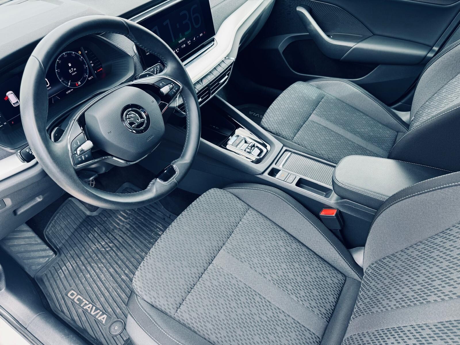 Škoda Octavia - zdjęcie 13