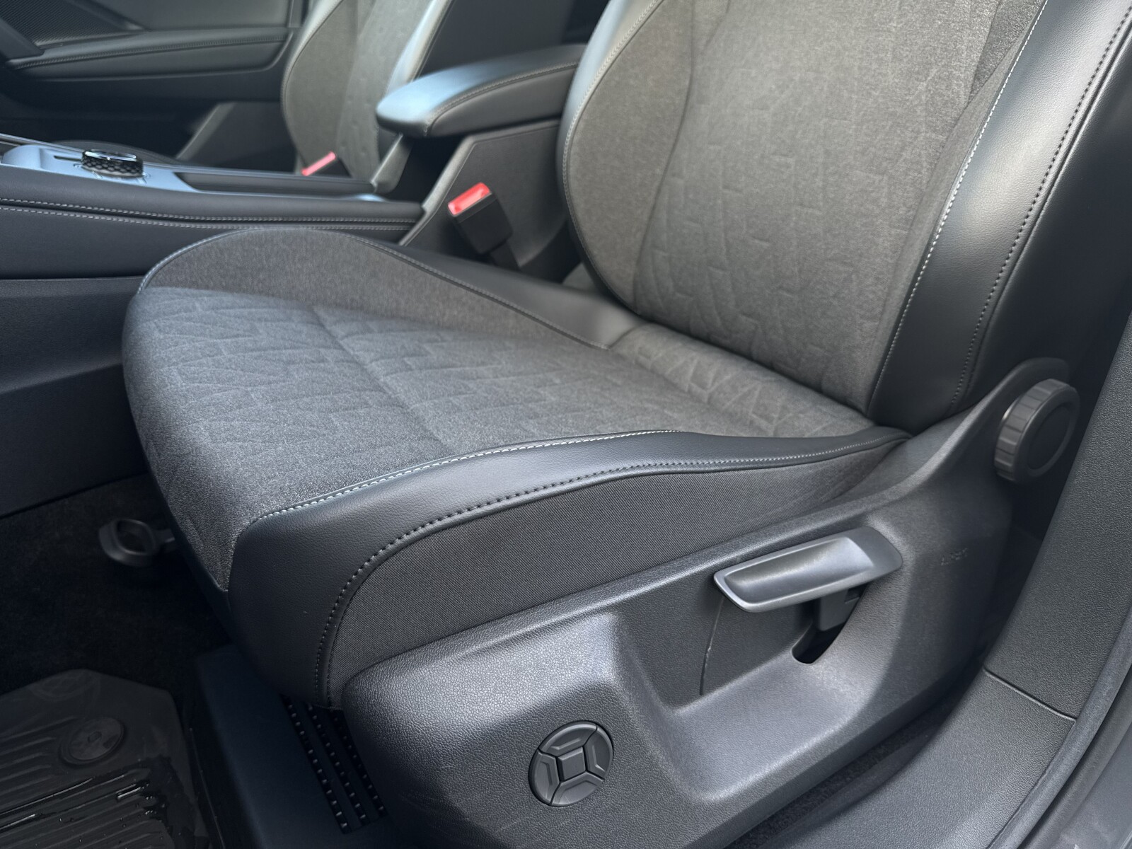 Volkswagen Tiguan - zdjęcie 13