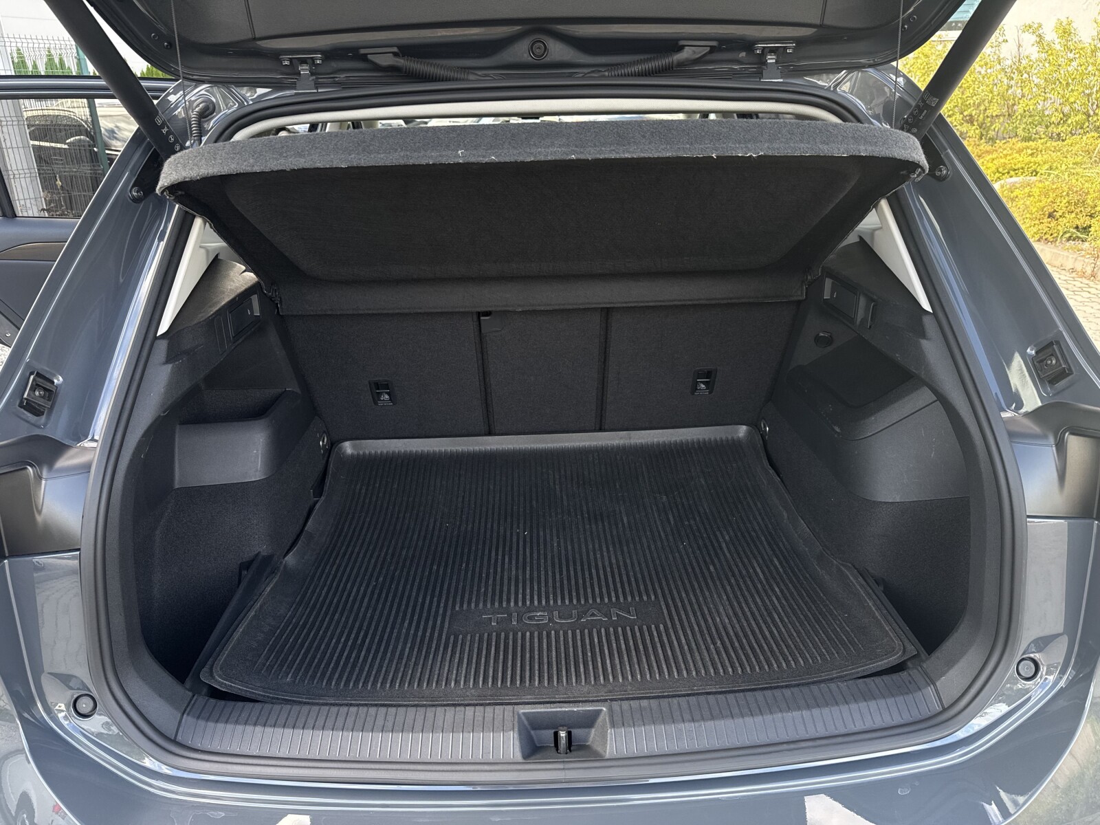 Volkswagen Tiguan - zdjęcie 33
