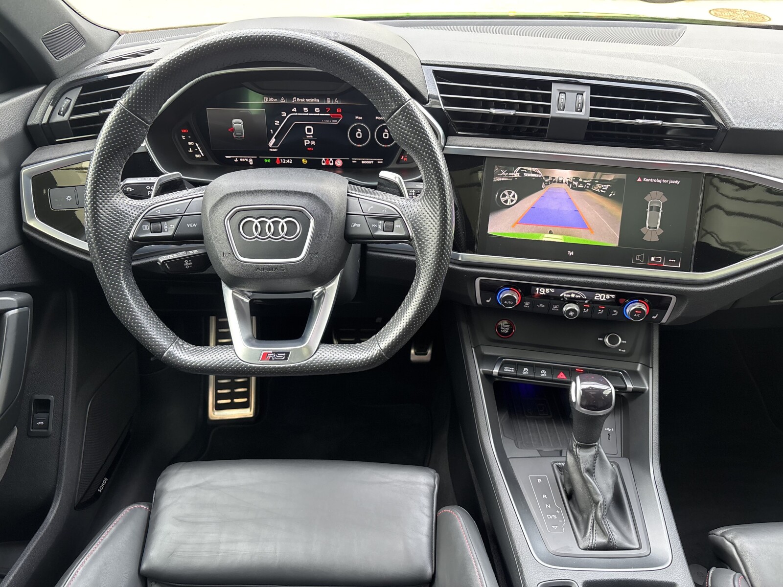 Audi RS Q3 Sportback - zdjęcie 11