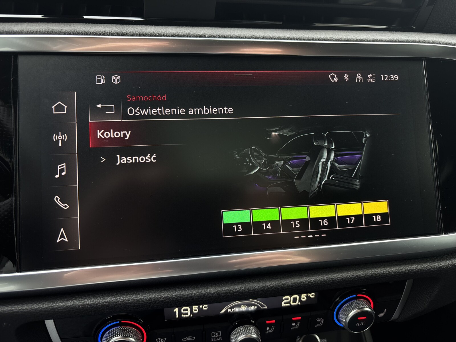 Audi RS Q3 Sportback - zdjęcie 26