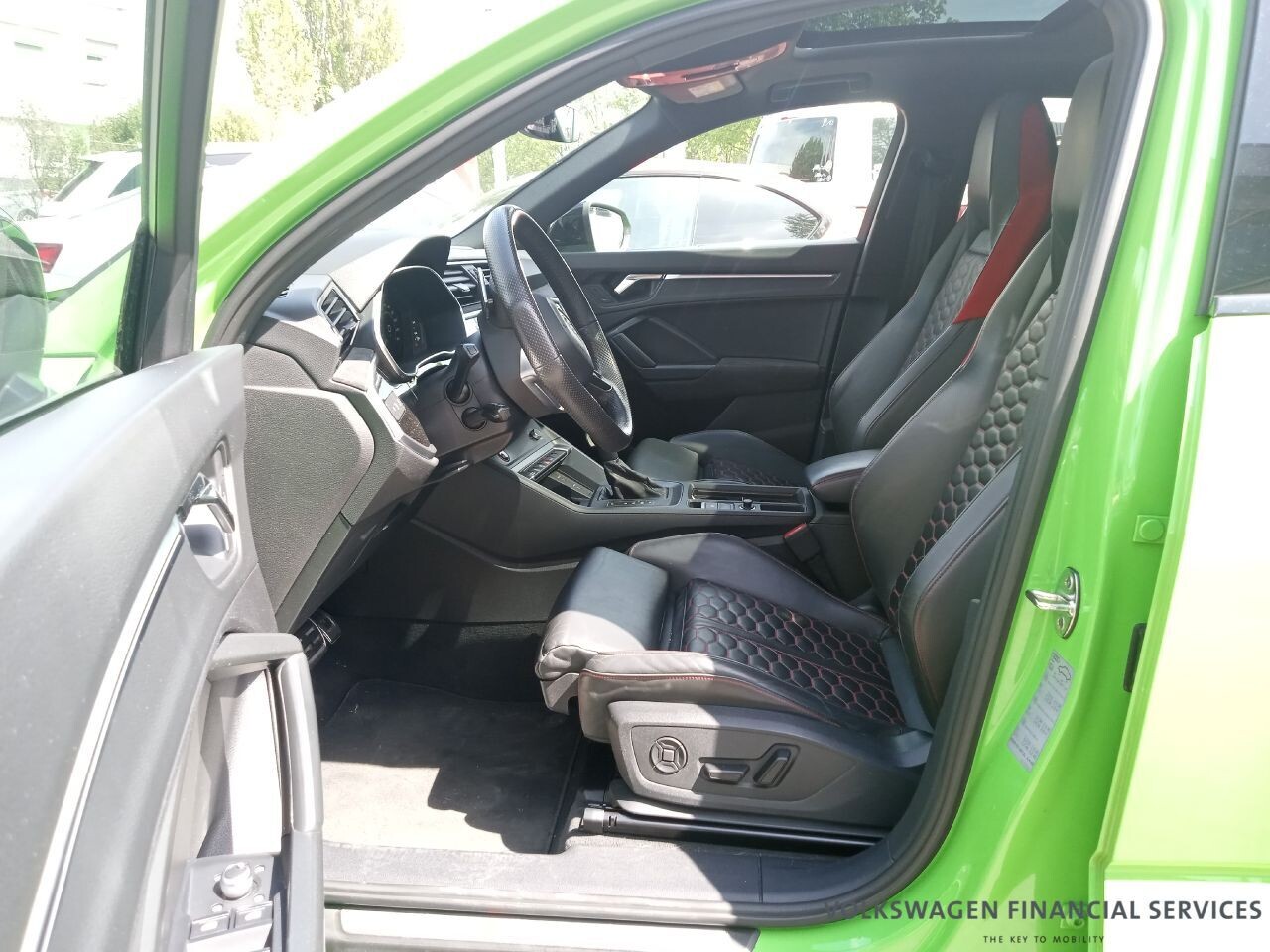 Audi RS Q3 Sportback - zdjęcie 10
