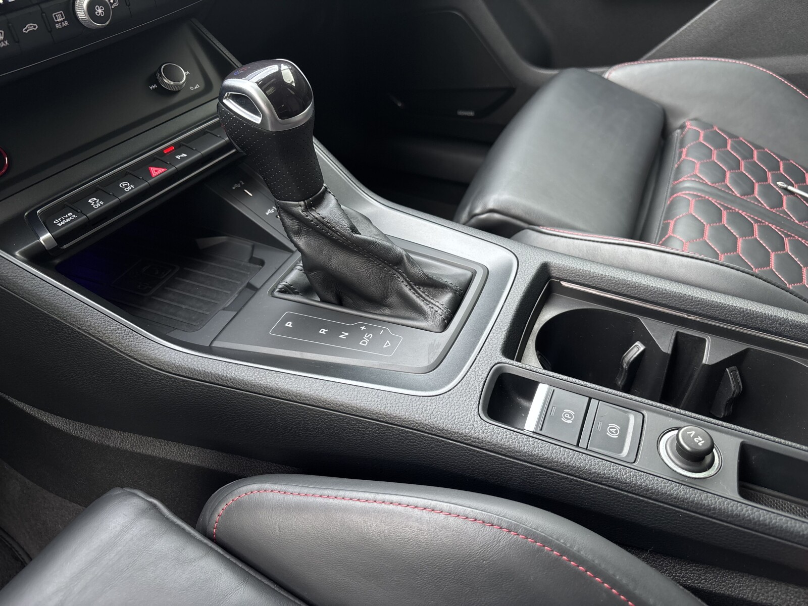 Audi RS Q3 Sportback - zdjęcie 20