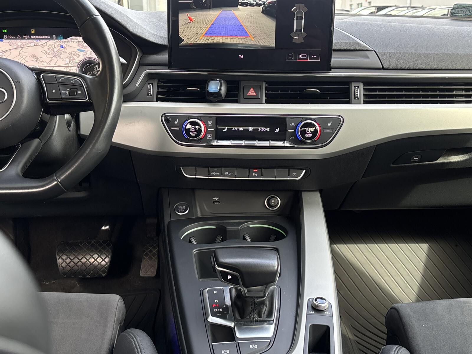 Audi A4 Limousine - zdjęcie 11