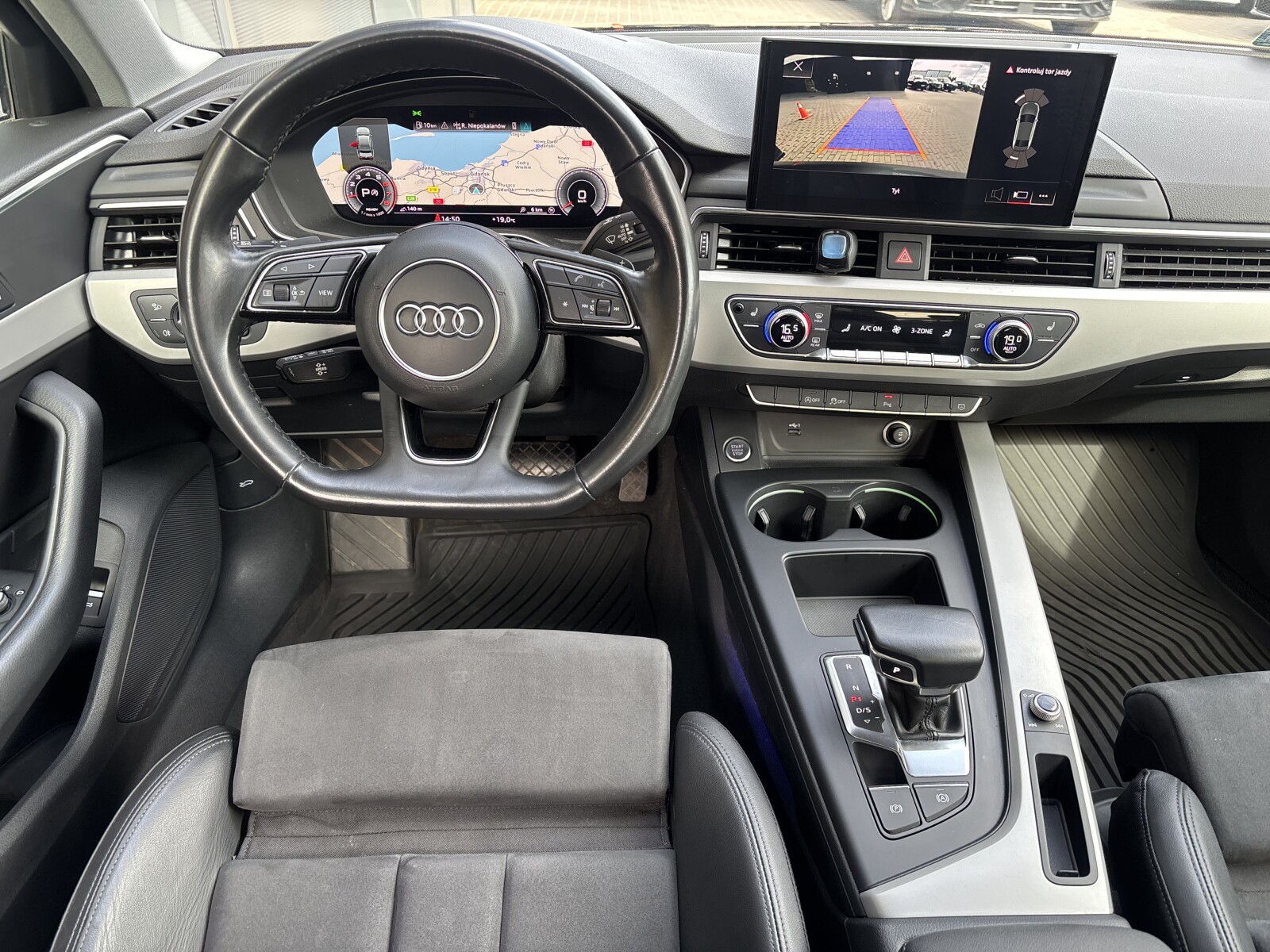 Audi A4 Limousine - zdjęcie 9