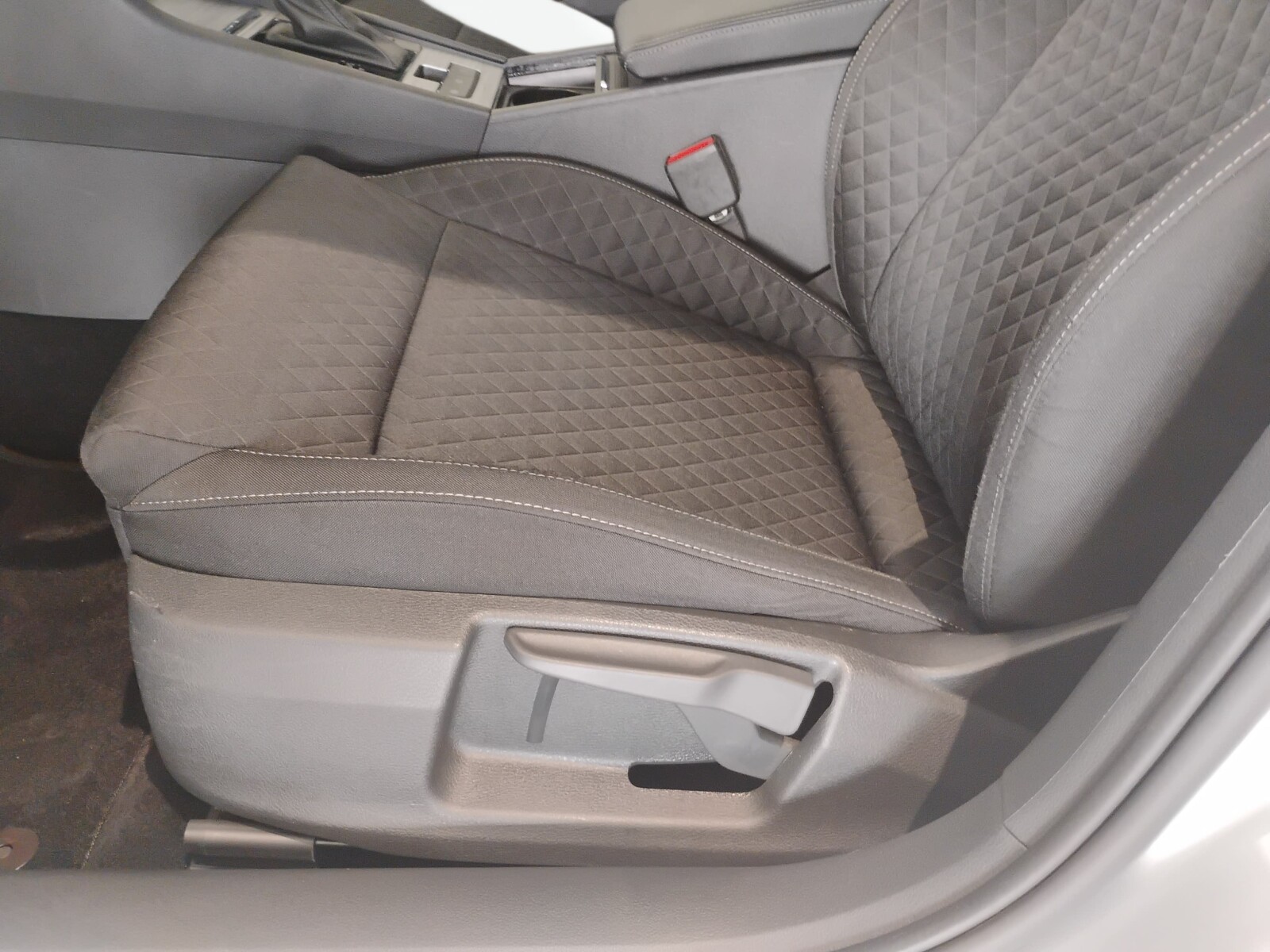 Škoda Superb Combi - zdjęcie 12
