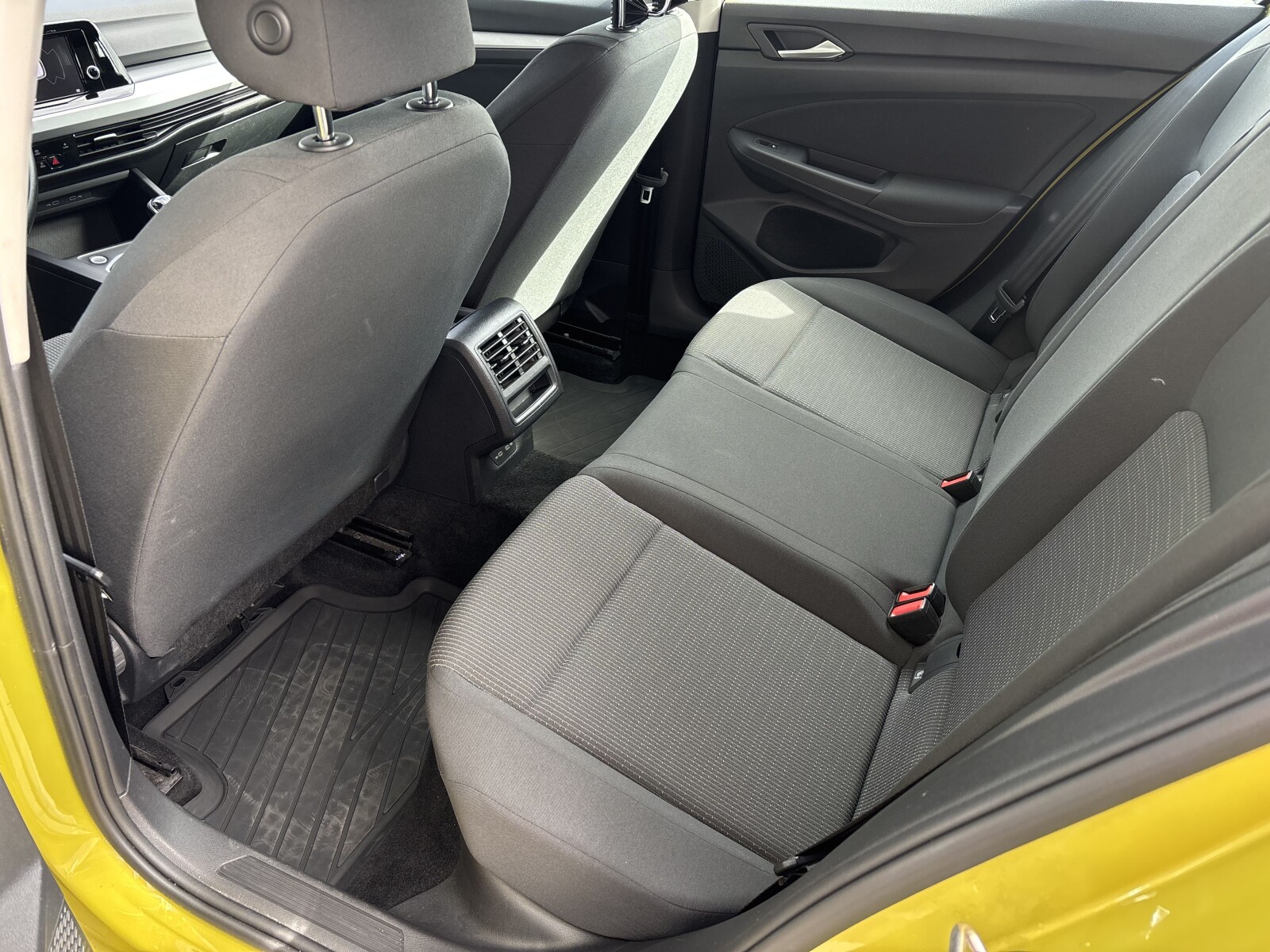 Volkswagen Golf - zdjęcie 19
