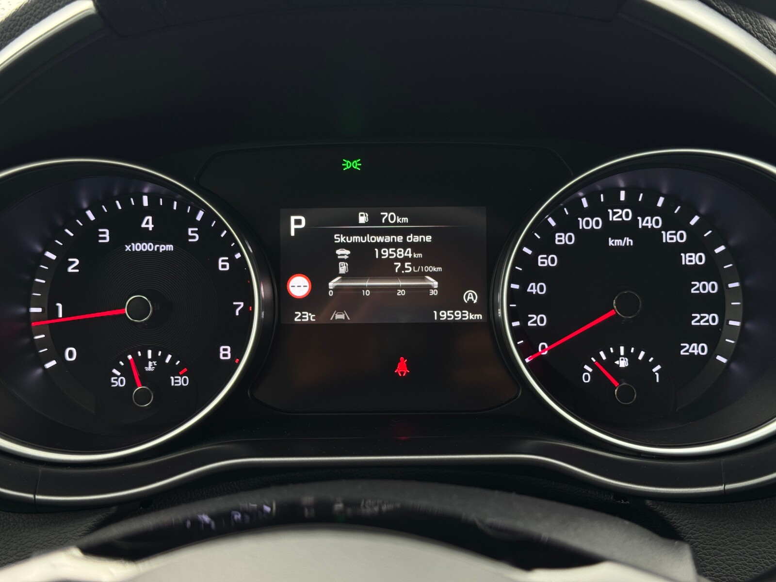 Kia XCeed - zdjęcie 25