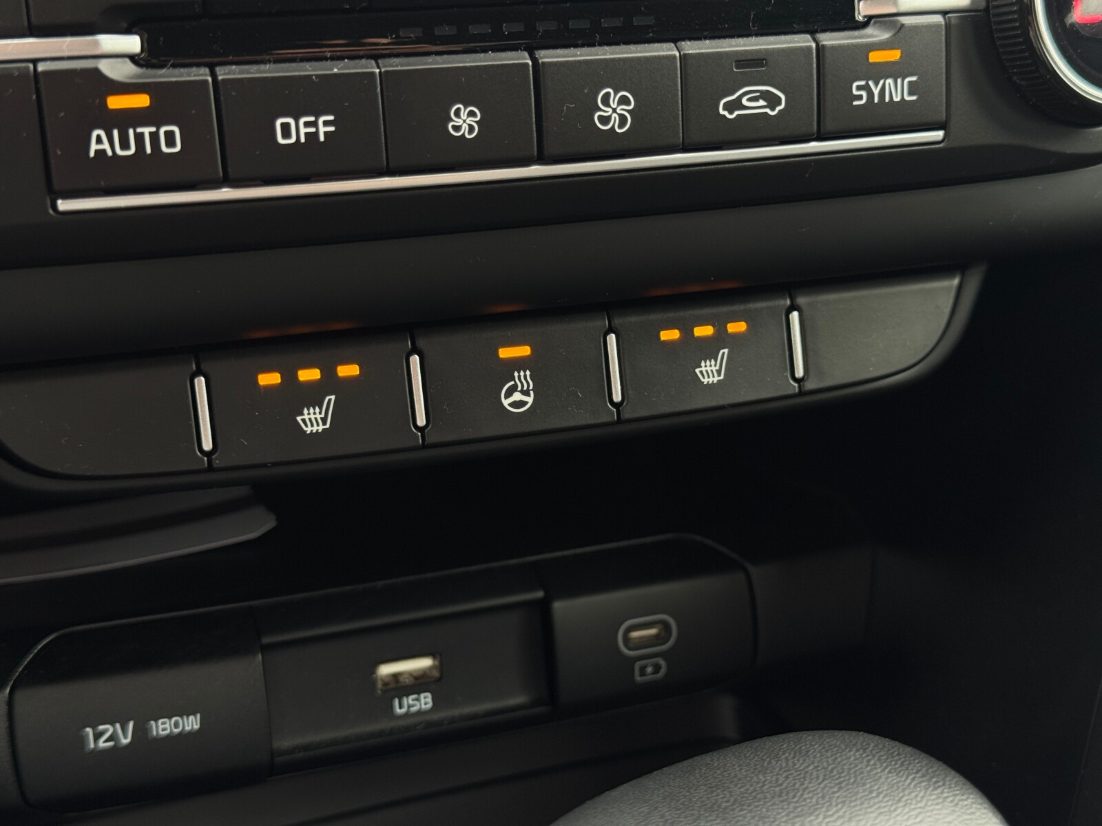 Kia XCeed - zdjęcie 29