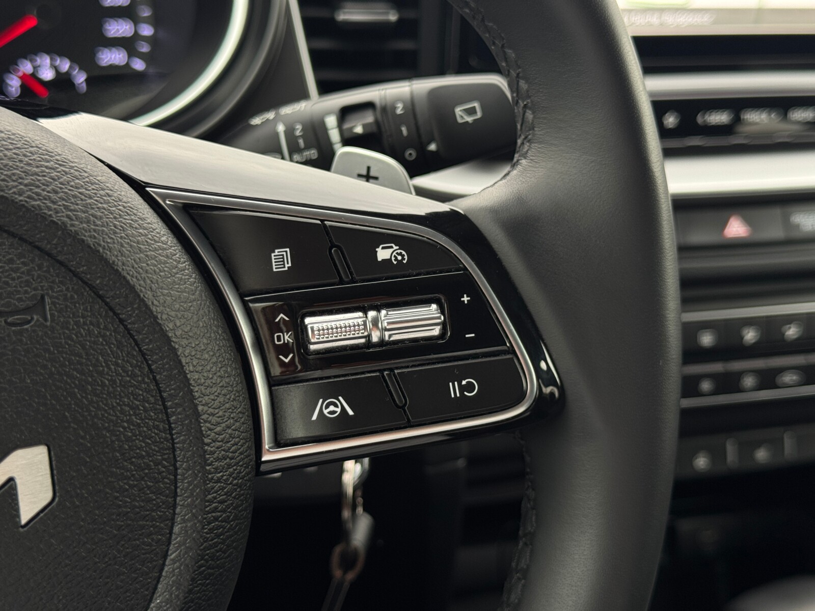 Kia XCeed - zdjęcie 24