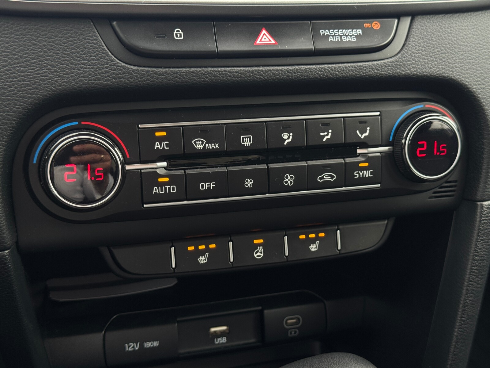 Kia XCeed - zdjęcie 30