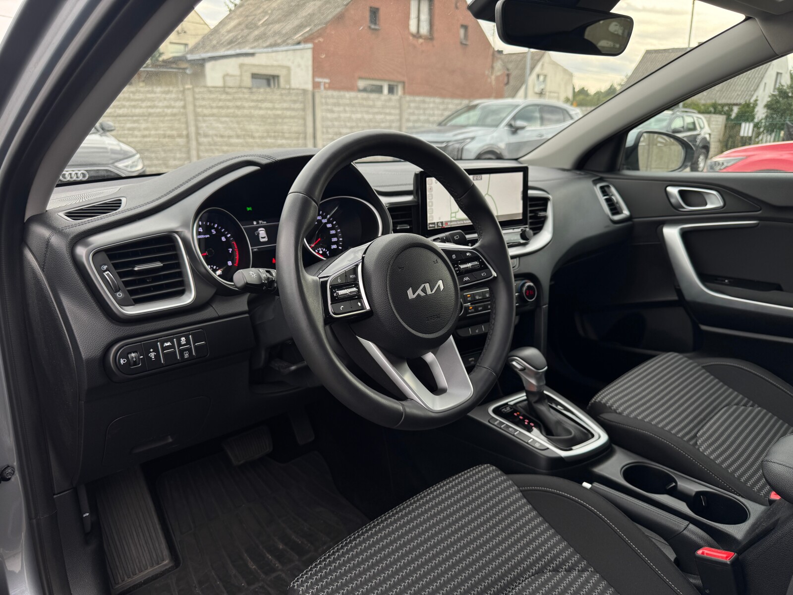 Kia XCeed - zdjęcie 9