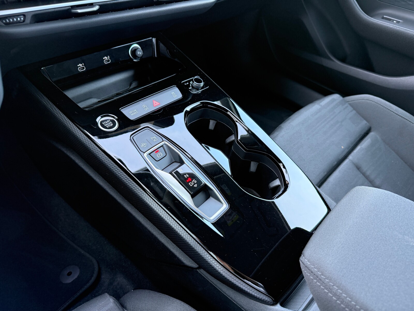 Audi A5 Limousine - zdjęcie 21