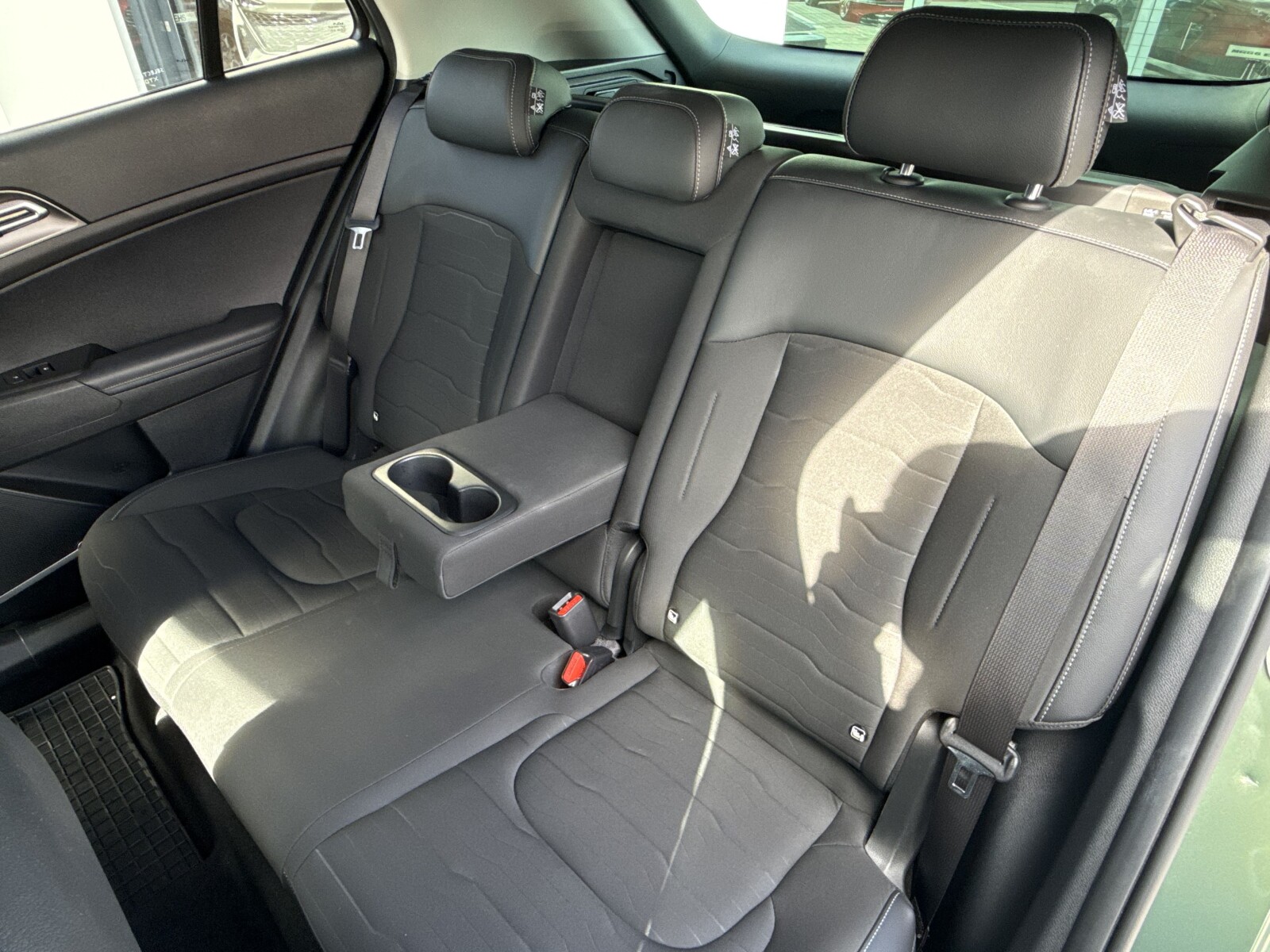 Kia Sportage - zdjęcie 16