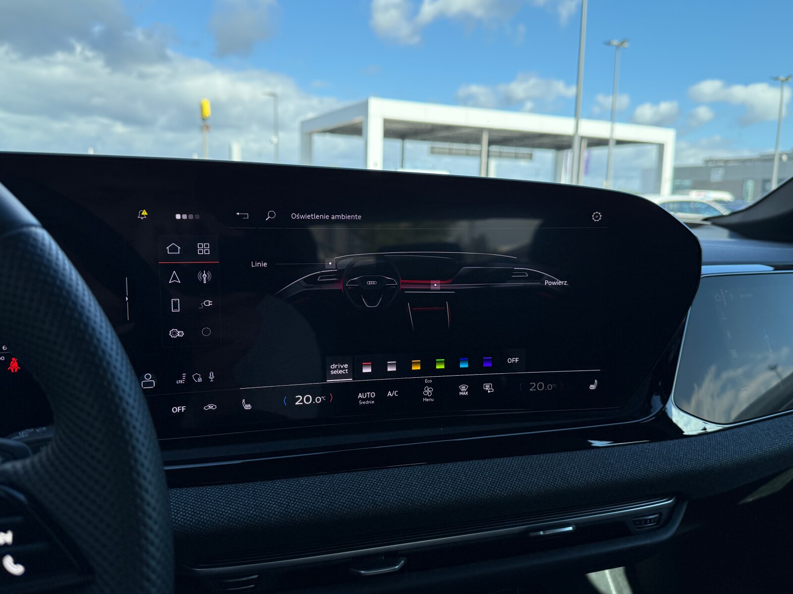 Audi A6 Avant e-hybrid - zdjęcie 36