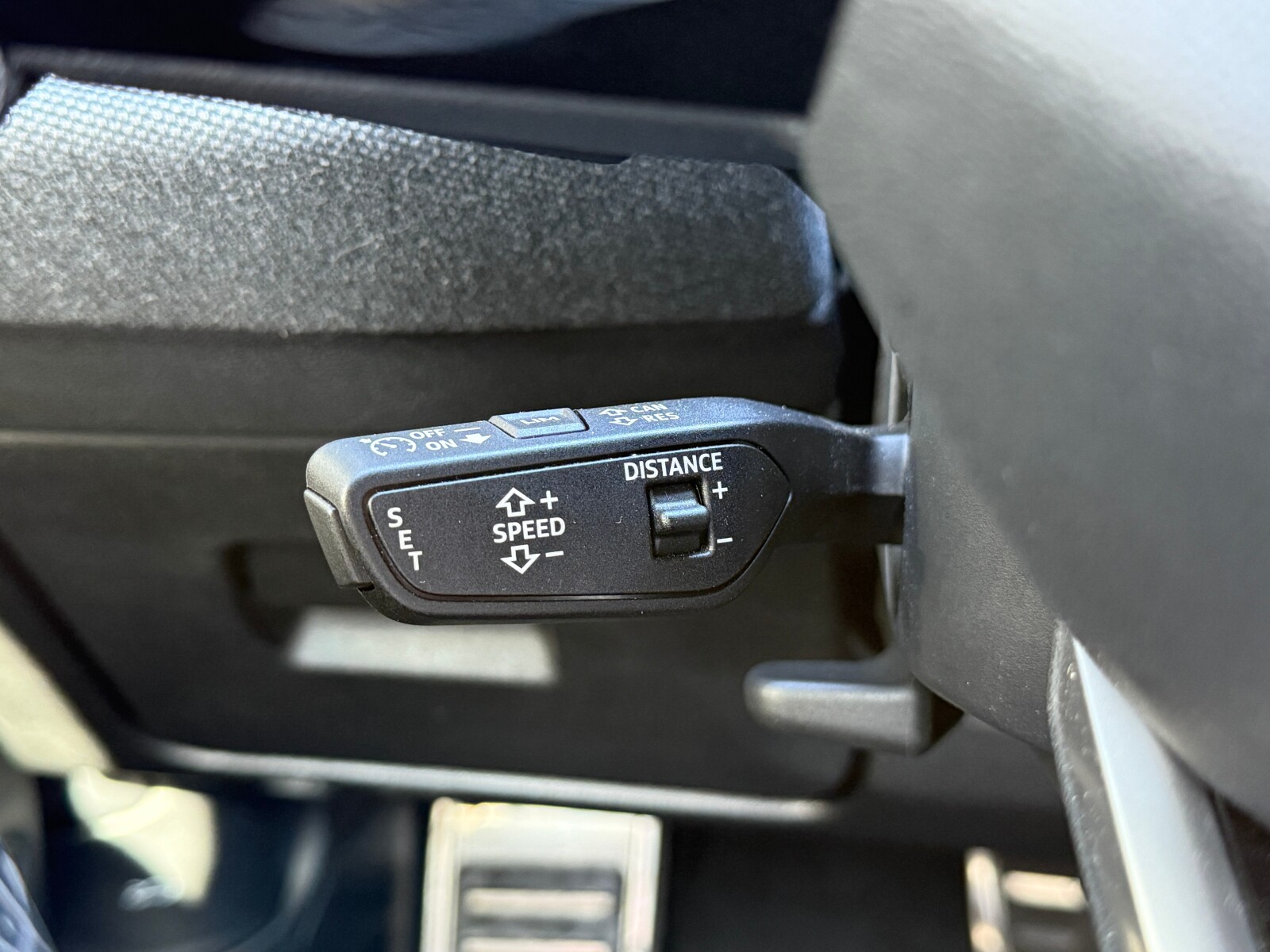 Audi A6 Avant e-hybrid - zdjęcie 26