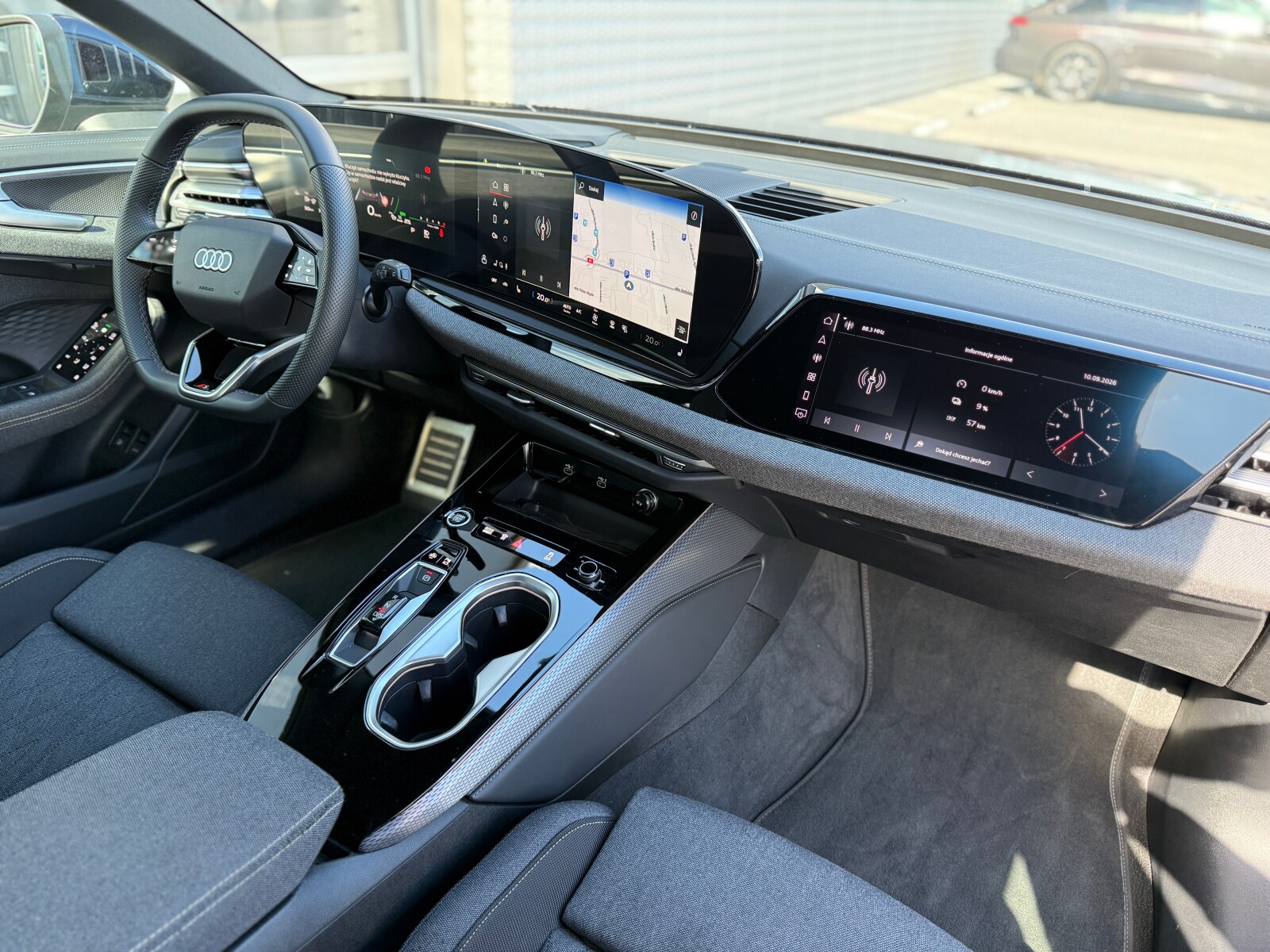Audi A6 Avant e-hybrid - zdjęcie 19