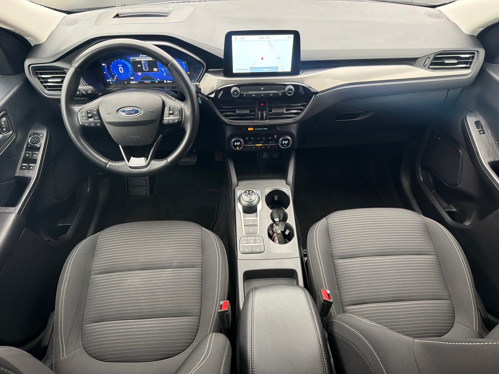 Ford Kuga - zdjęcie 19
