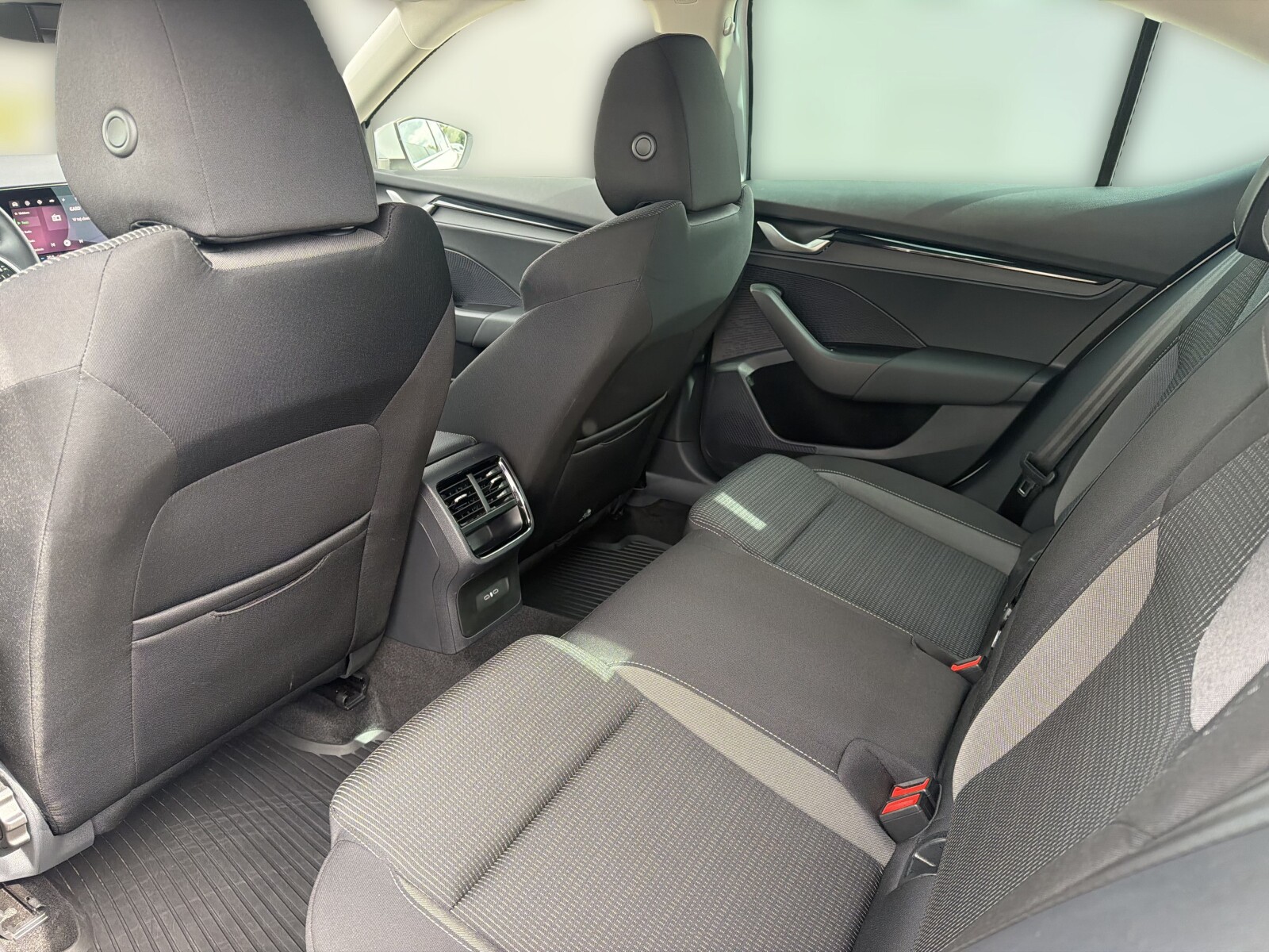 Škoda Octavia - zdjęcie 12
