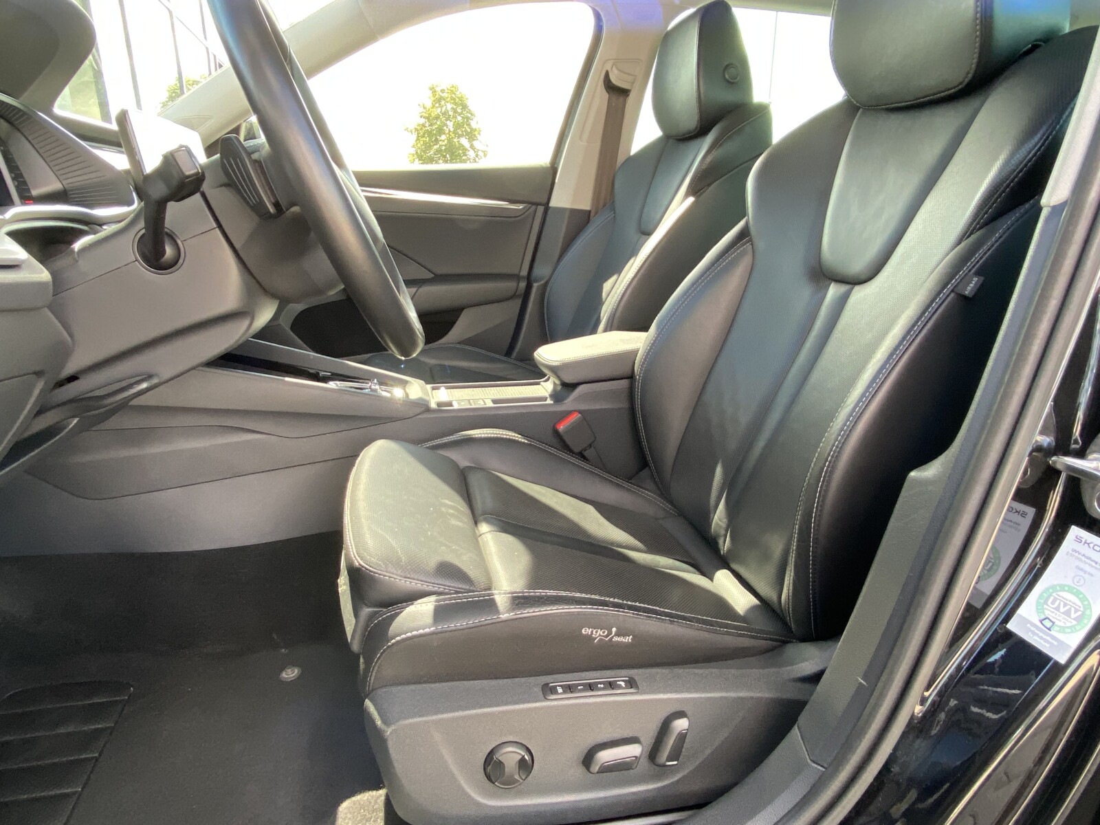 Škoda Octavia Combi - zdjęcie 9