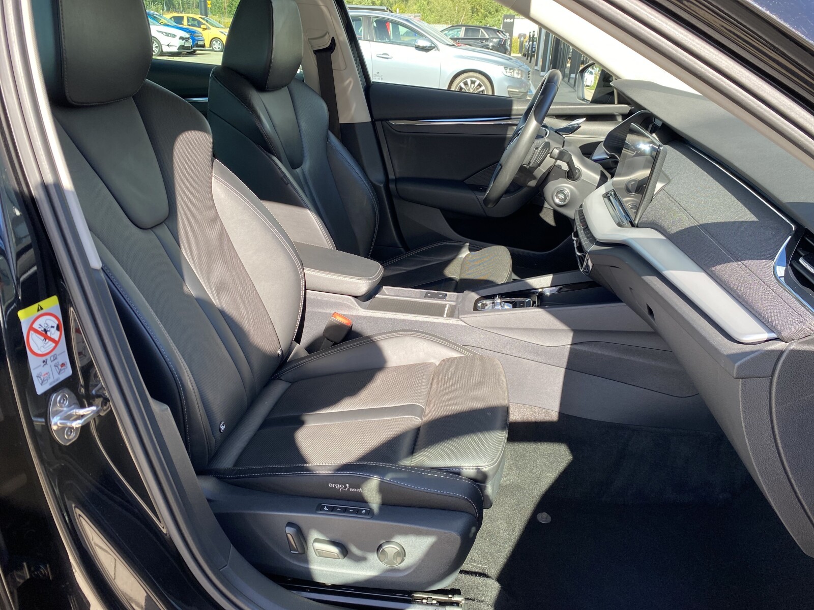 Škoda Octavia Combi - zdjęcie 14