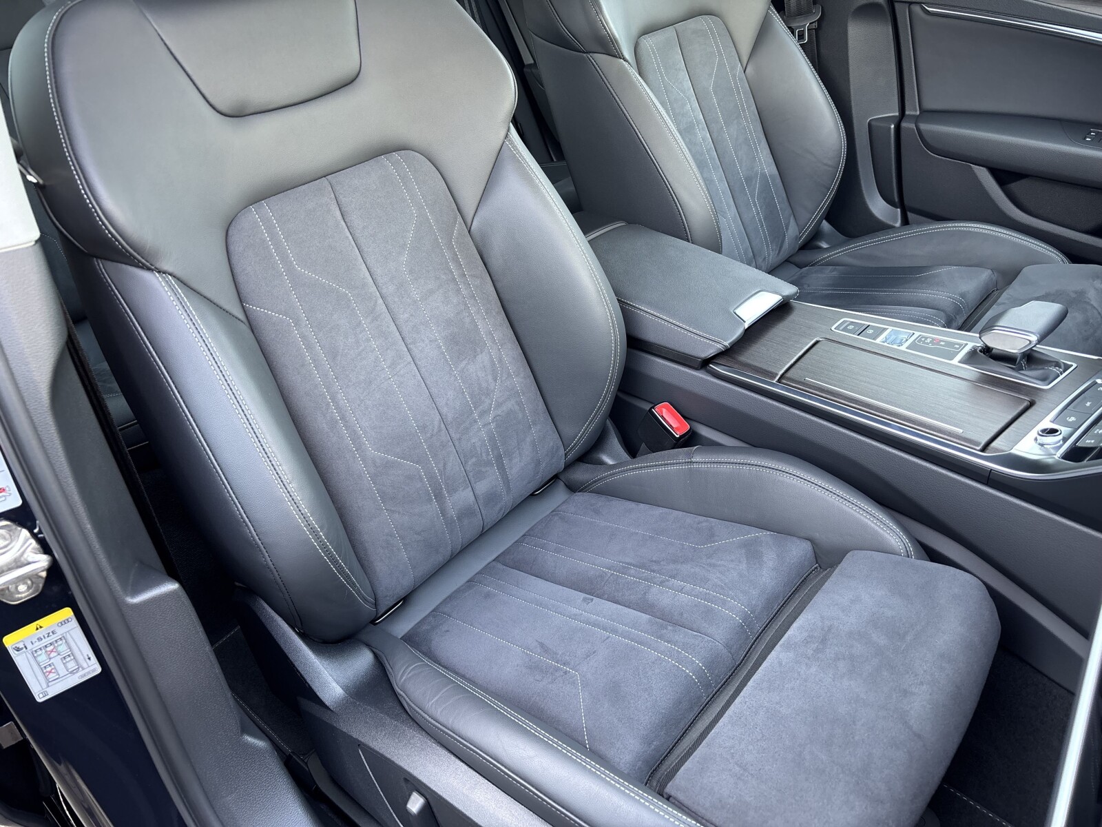 Audi A6 Avant - zdjęcie 36