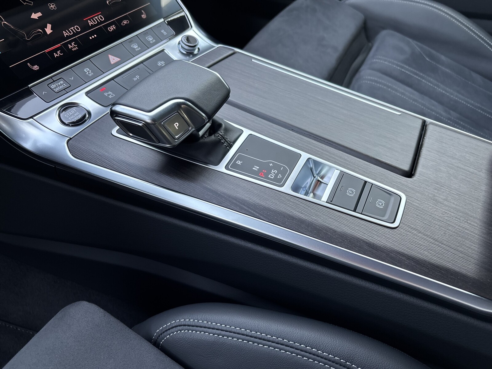 Audi A6 Avant - zdjęcie 20