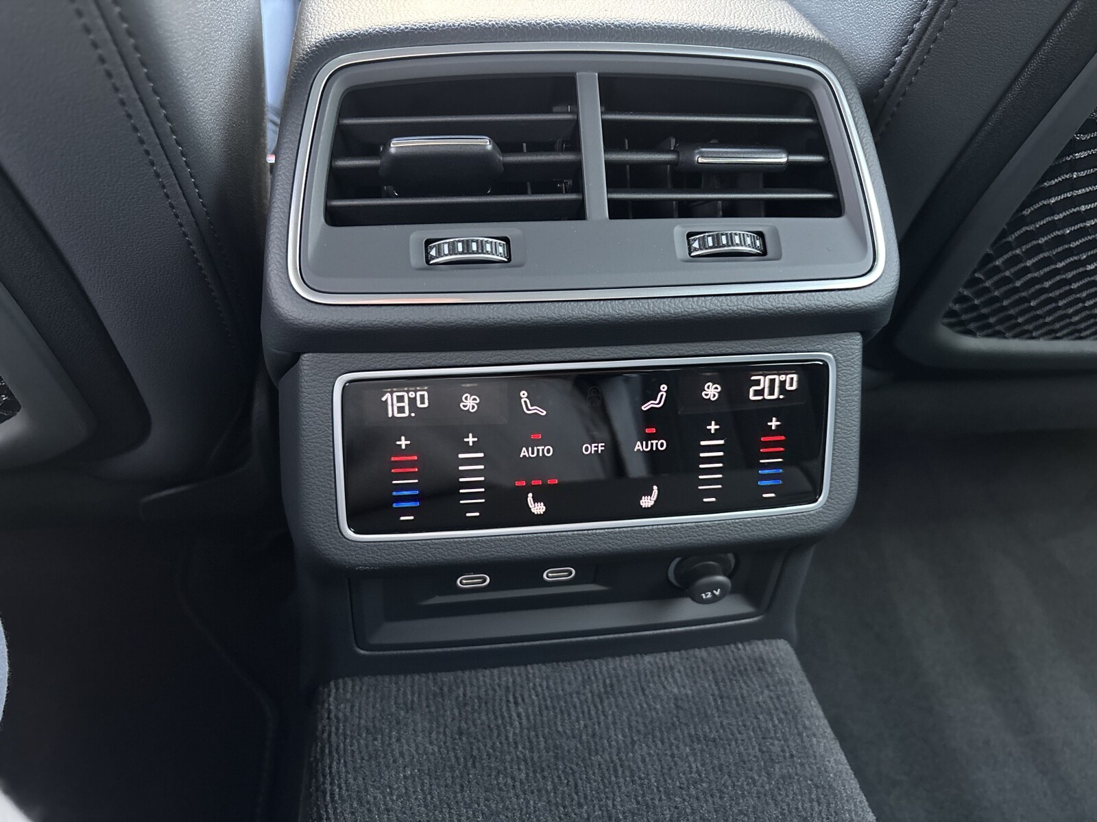 Audi A6 Avant - zdjęcie 32