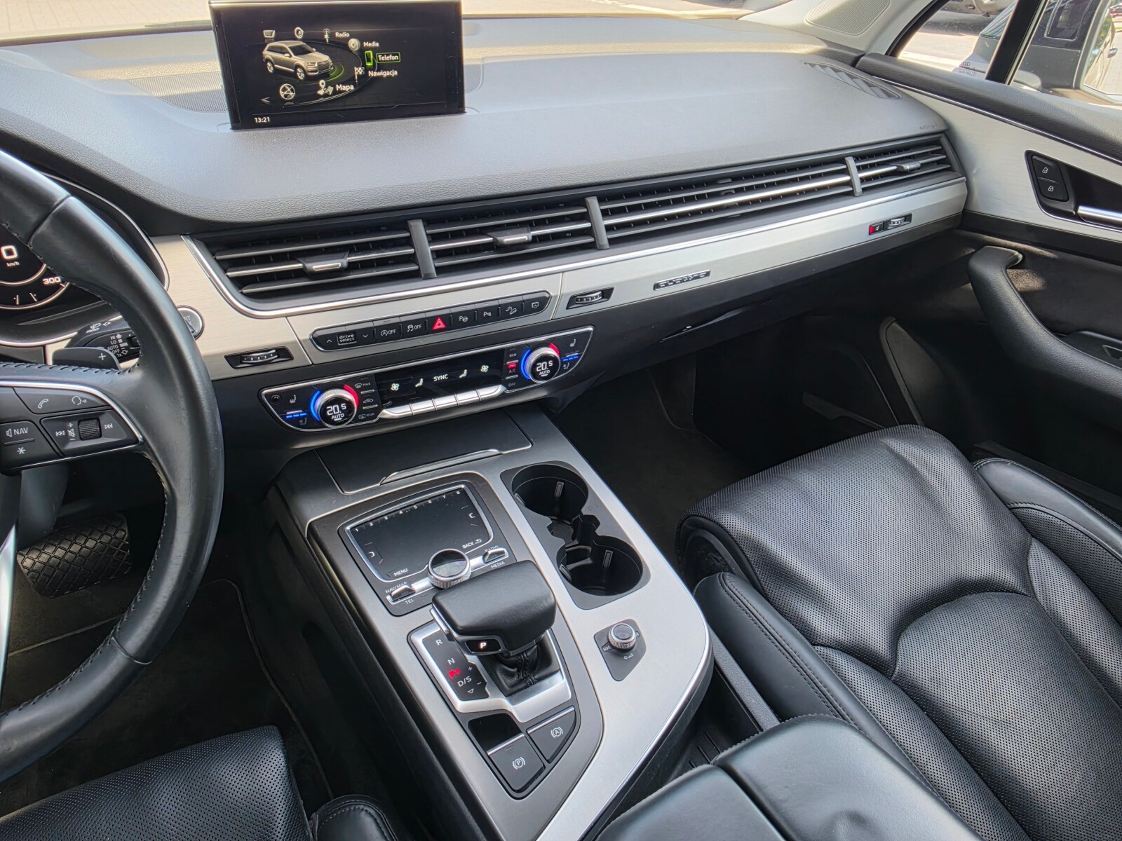 Audi Q7 - zdjęcie 40