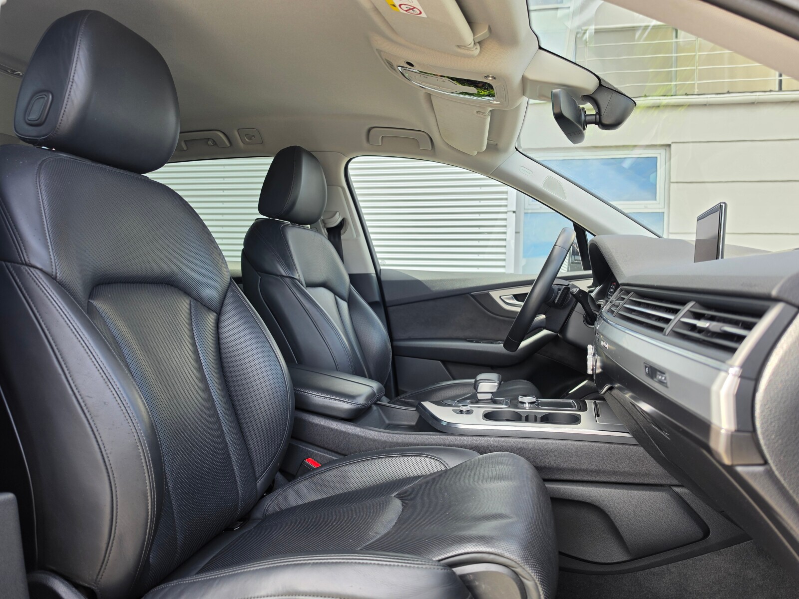 Audi Q7 - zdjęcie 26