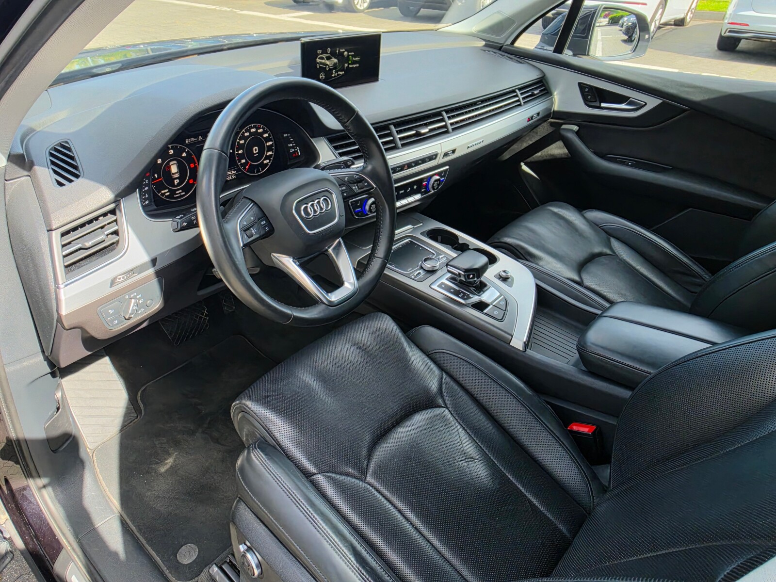 Audi Q7 - zdjęcie 23