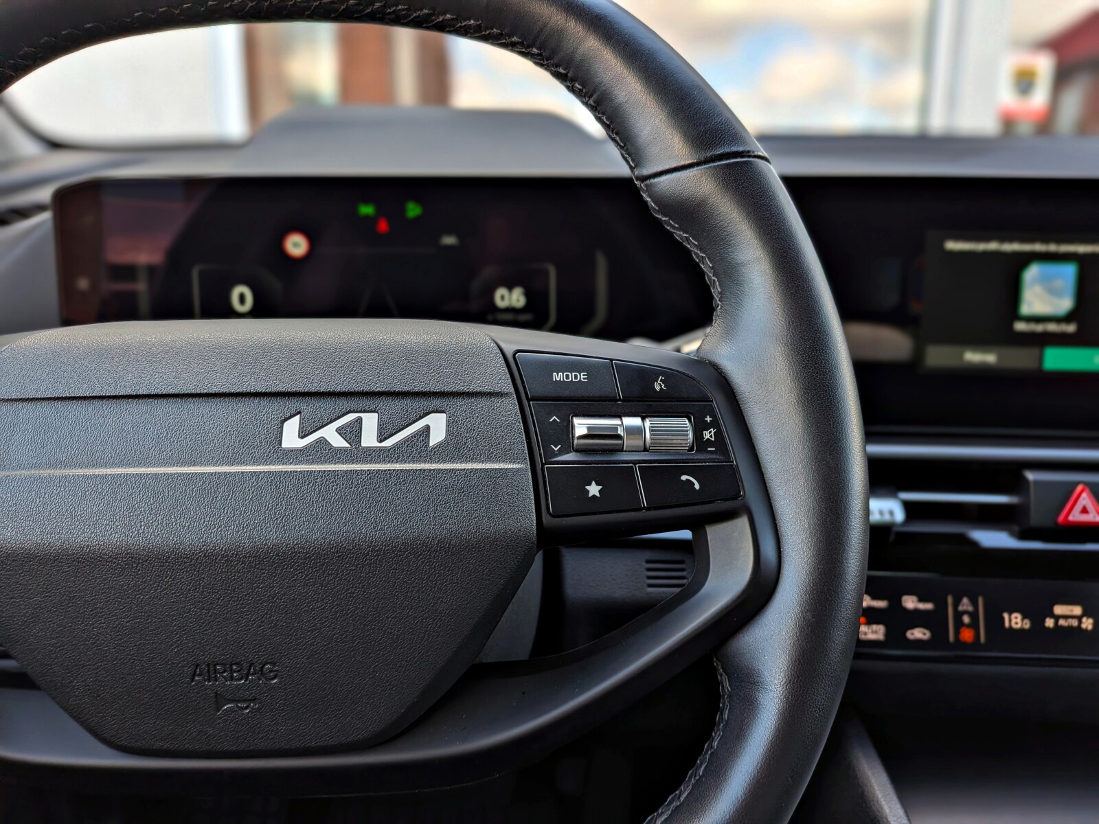 Kia Sportage - zdjęcie 24