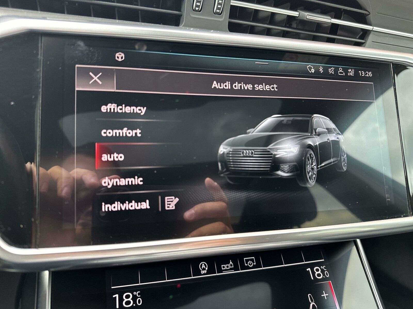 Audi A6 Avant - zdjęcie 21