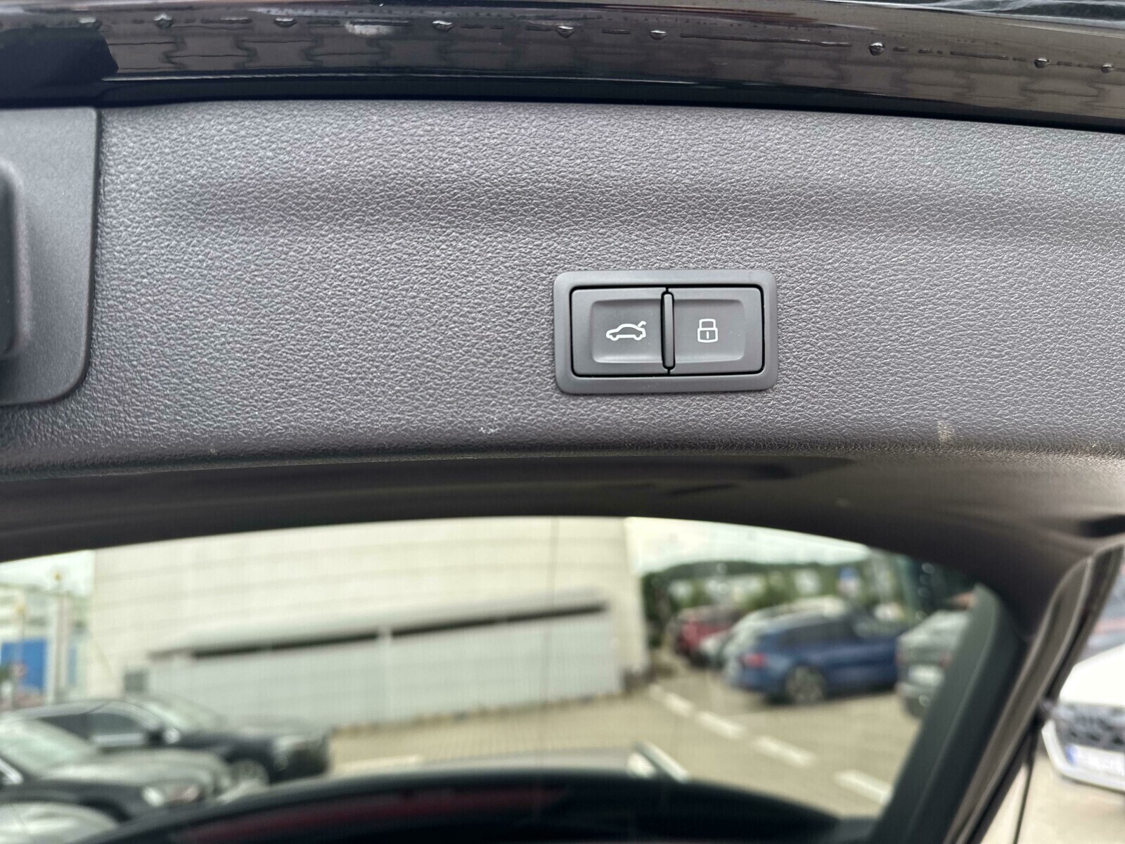 Audi A6 Avant - zdjęcie 13