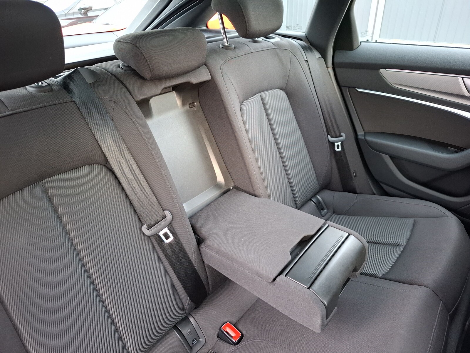 Audi A6 Avant - zdjęcie 18