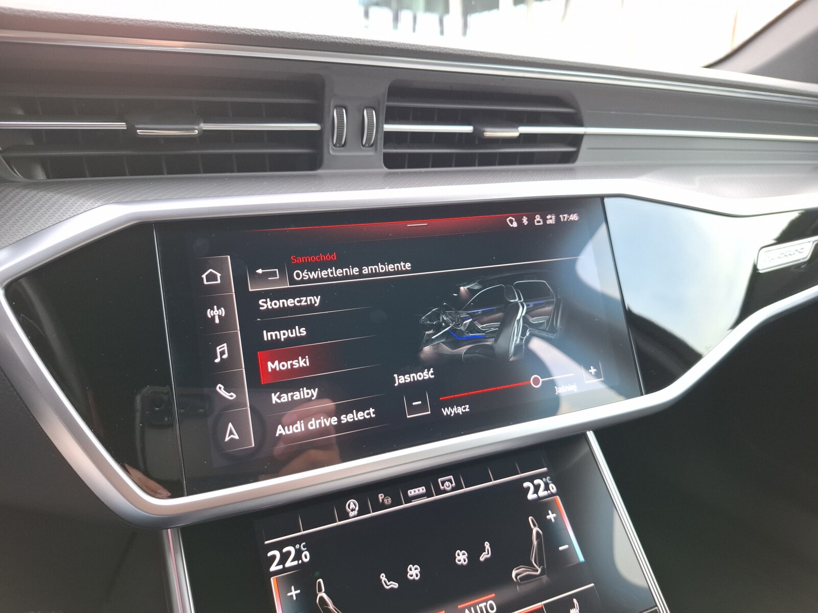 Audi A6 Avant - zdjęcie 32