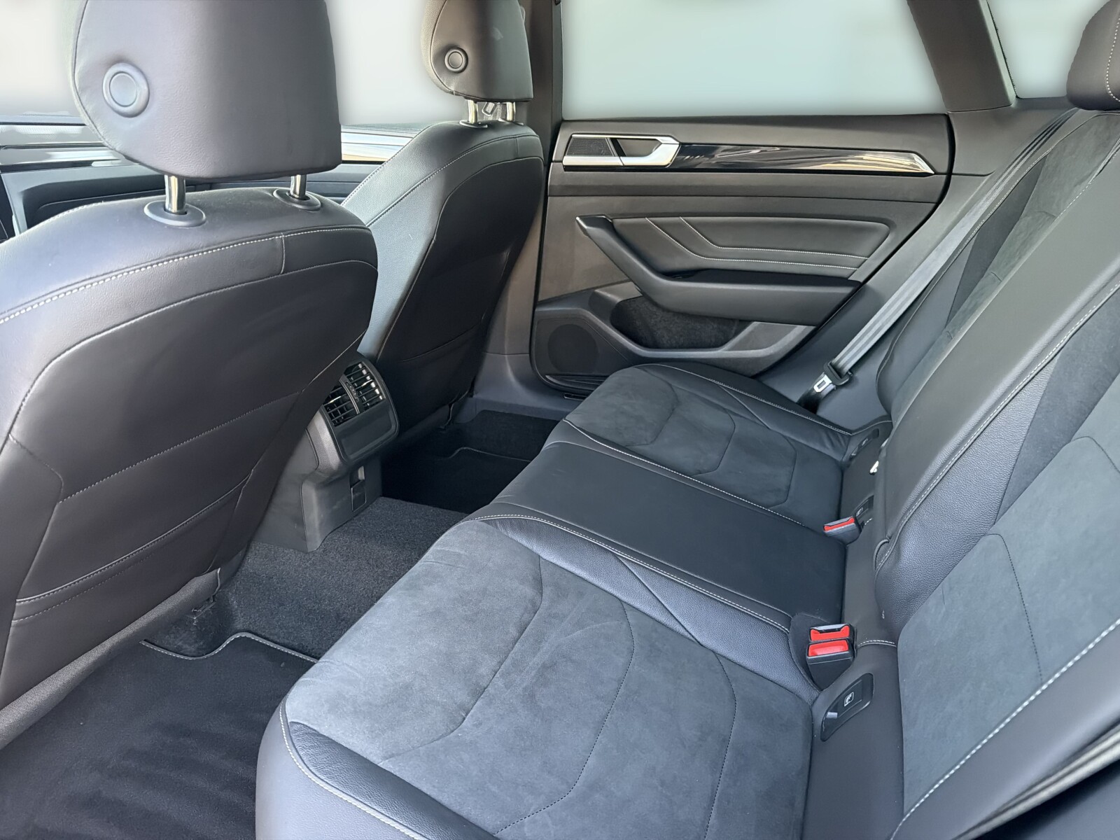 Volkswagen Arteon Shooting Brake - zdjęcie 13