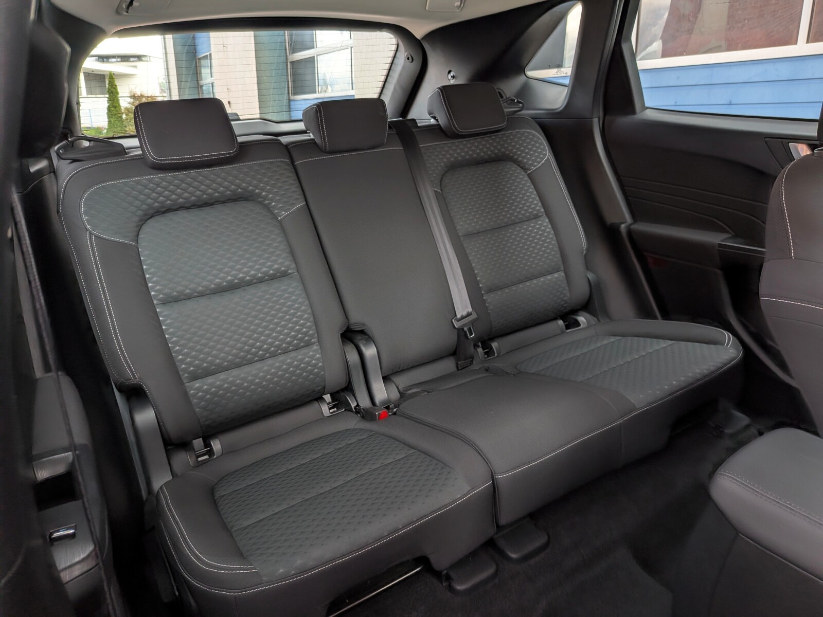 Ford Kuga - zdjęcie 12