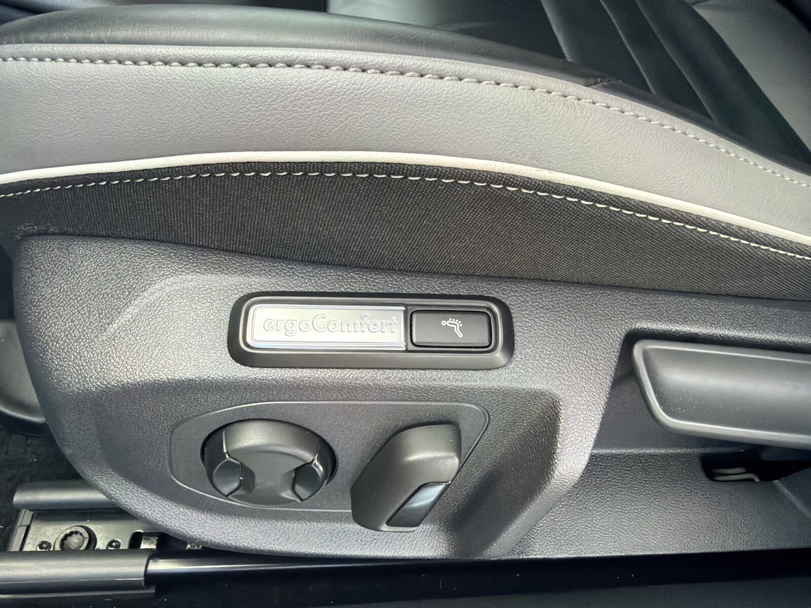 Volkswagen Arteon - zdjęcie 11