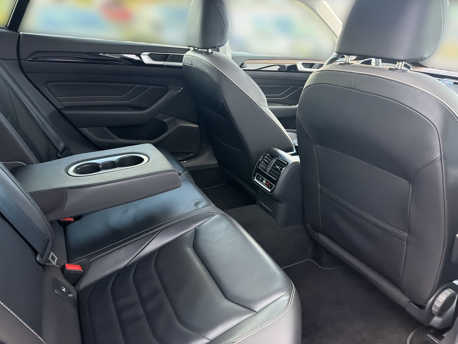Volkswagen Arteon - zdjęcie 16